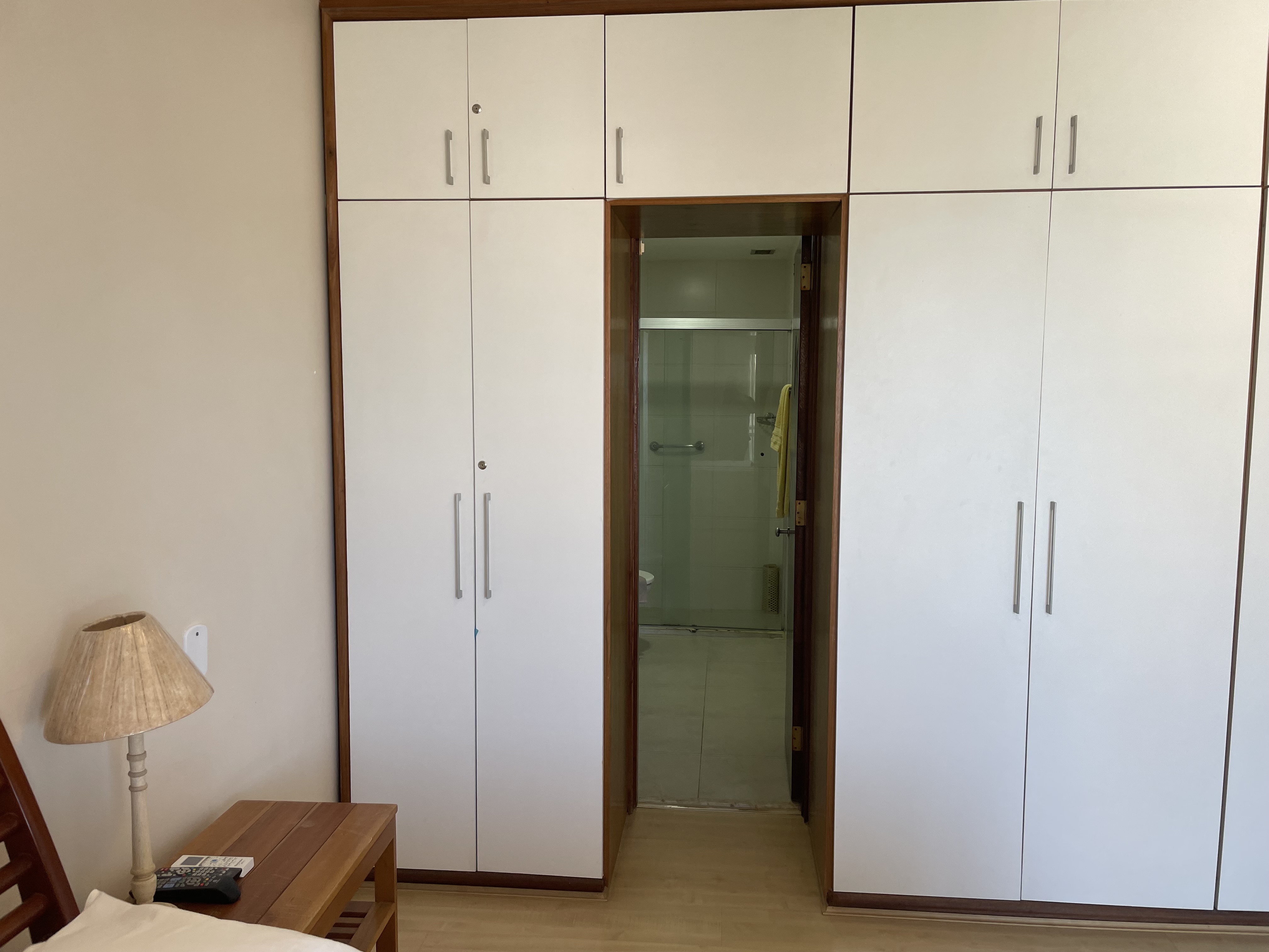 Top leblon 2 quartos sendo 1 suite