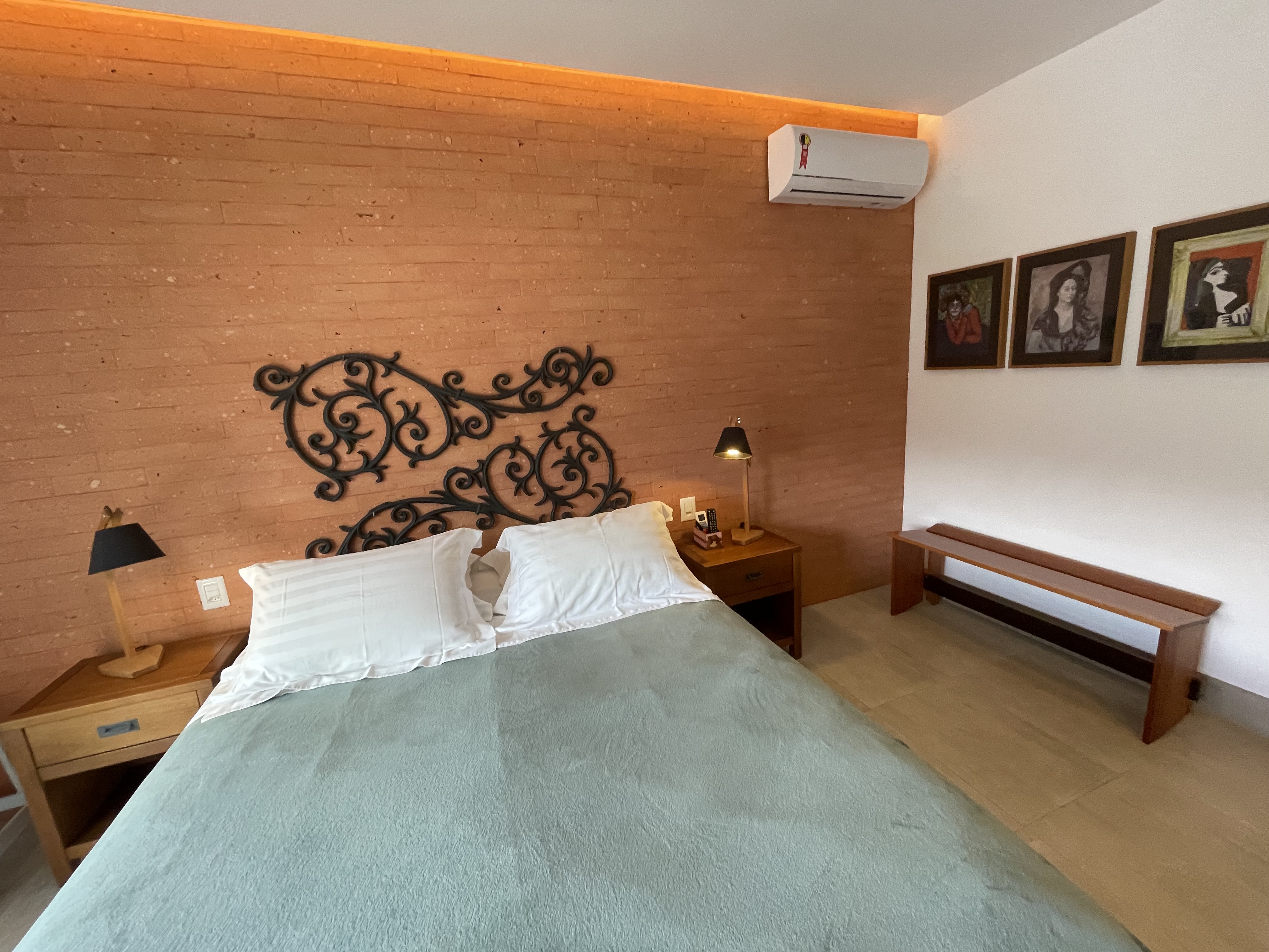 Top leblon 2 quartos sendo 1 suite