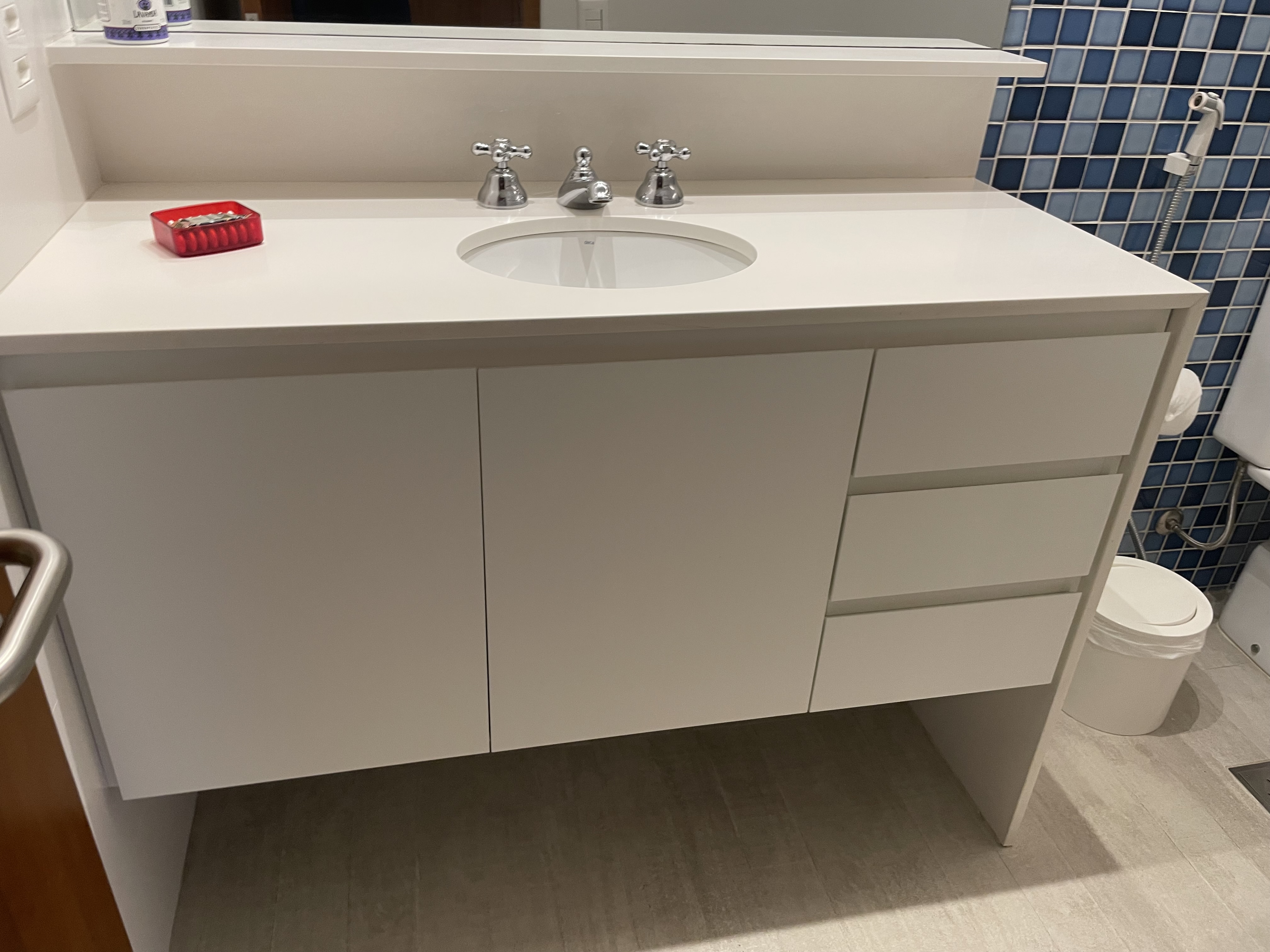 Top leblon 2 quartos sendo 1 suite