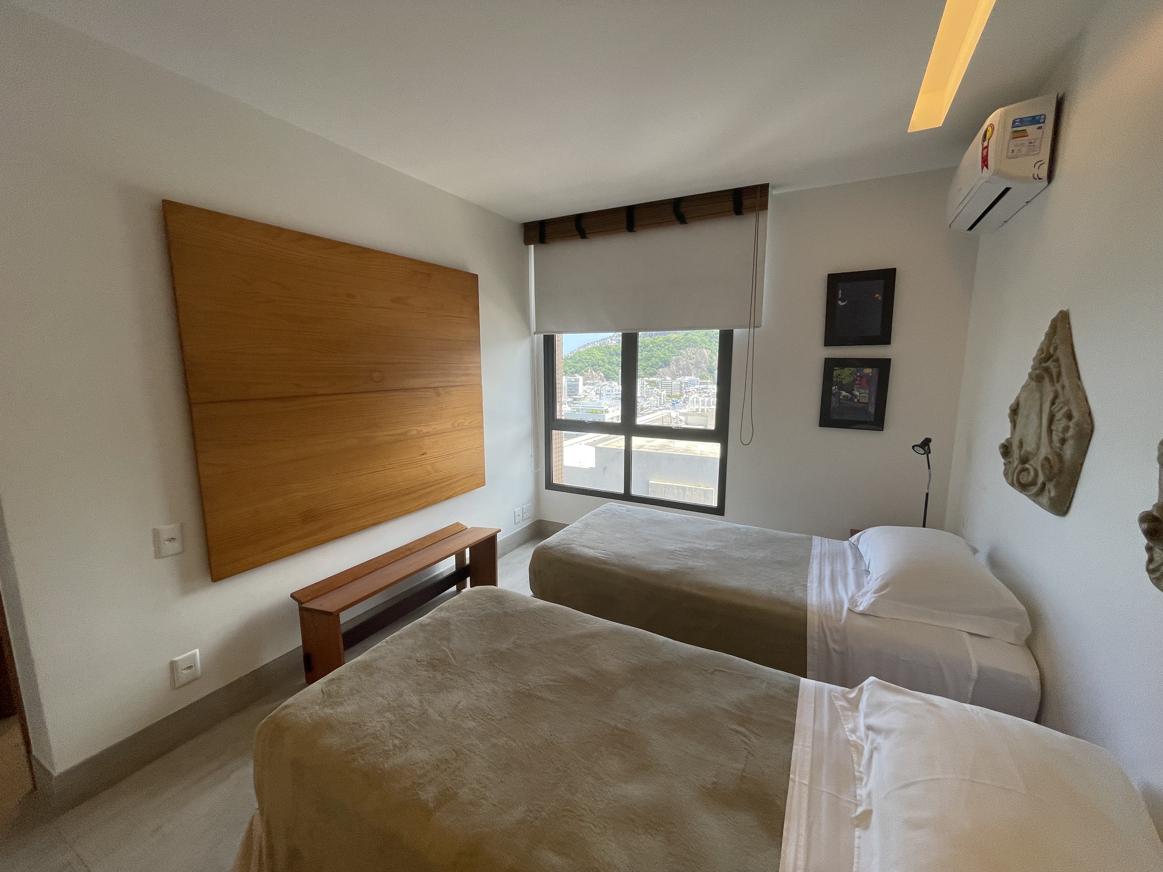 Top leblon 2 quartos sendo 1 suite