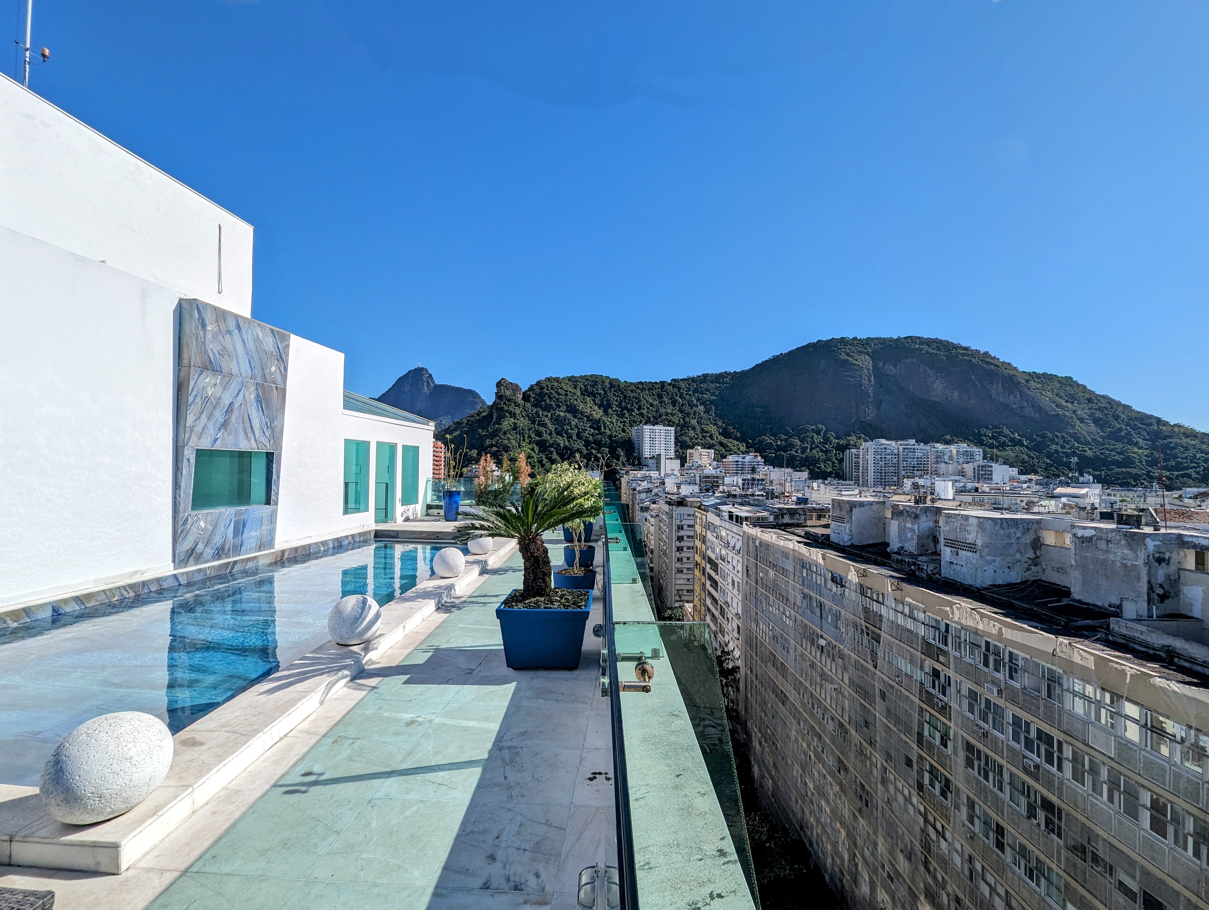 Cobertura Copacabana Frontal Mar