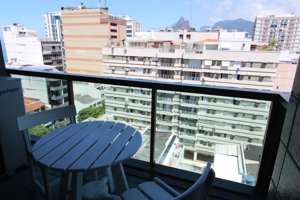 Tiffany’s Ipanema 903