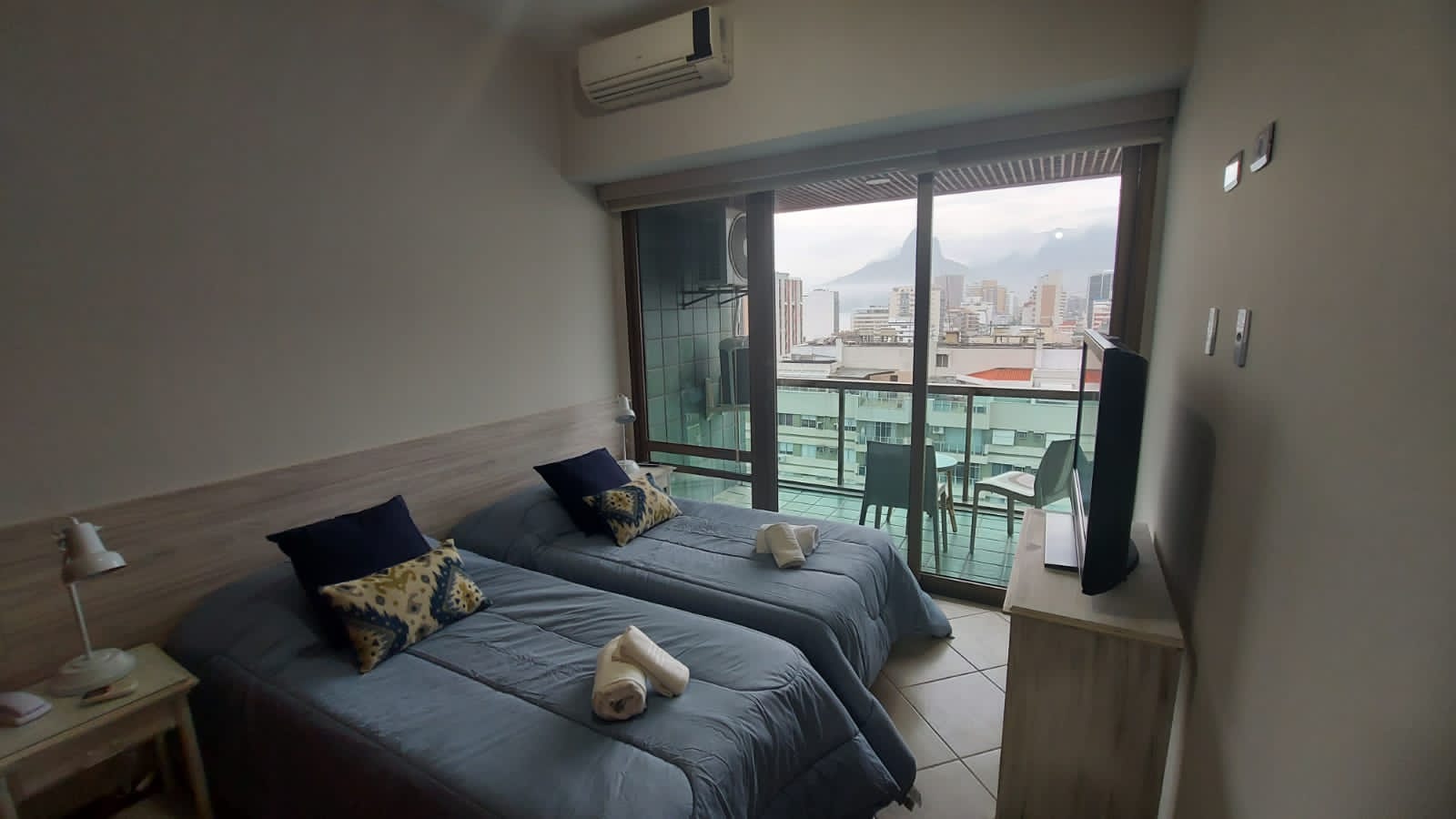 Tiffany’s Ipanema 1105