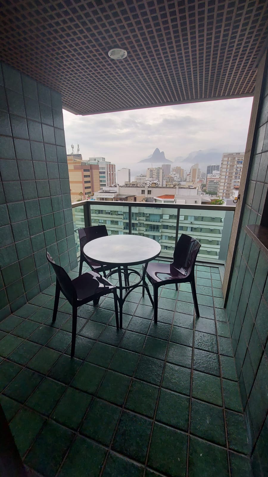 Tiffany’s Ipanema 1105