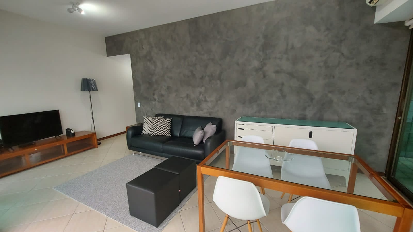 Tiffany’s Ipanema 1105