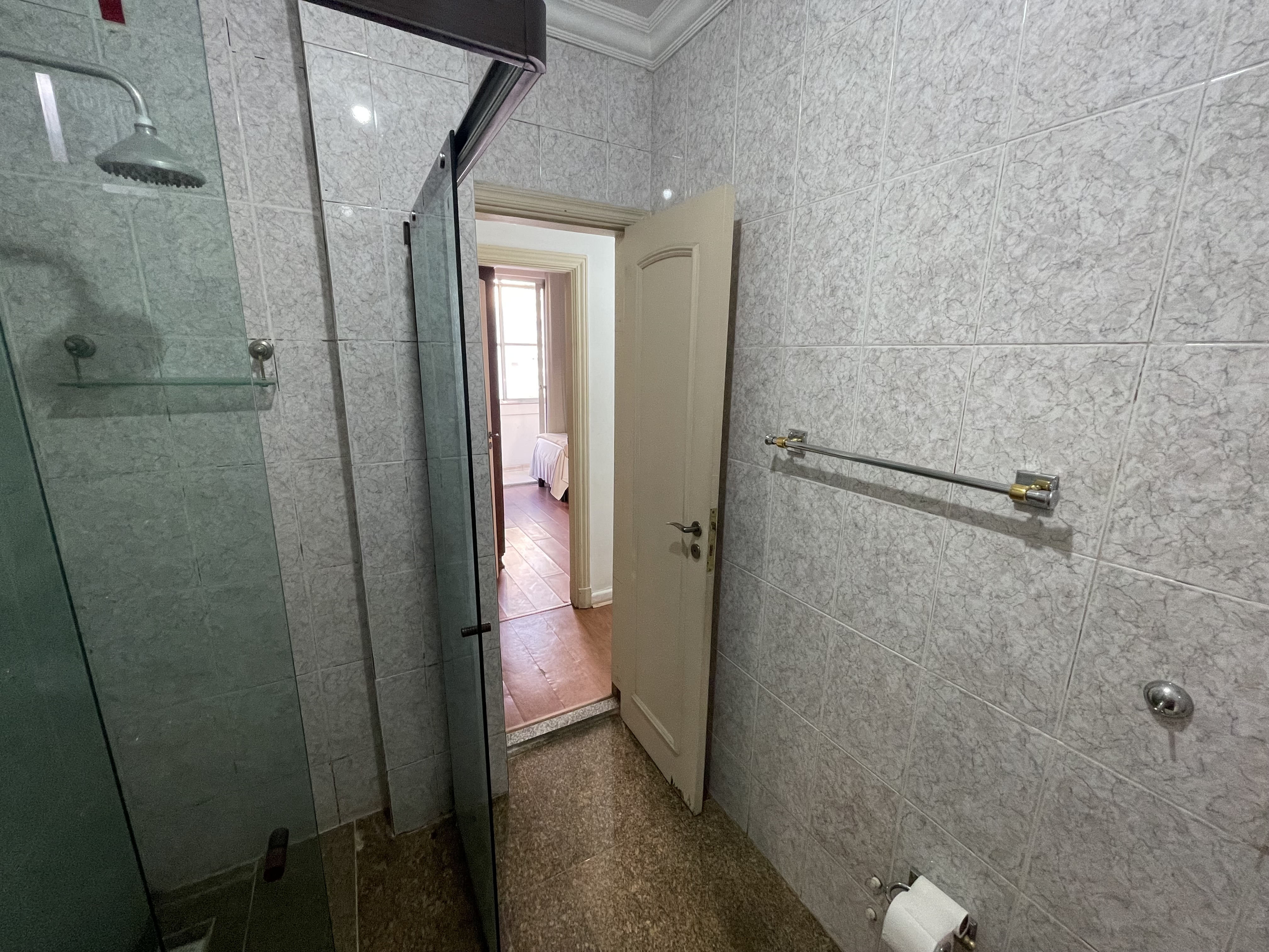 Quatro quartos próximo do Metrô Copacabana