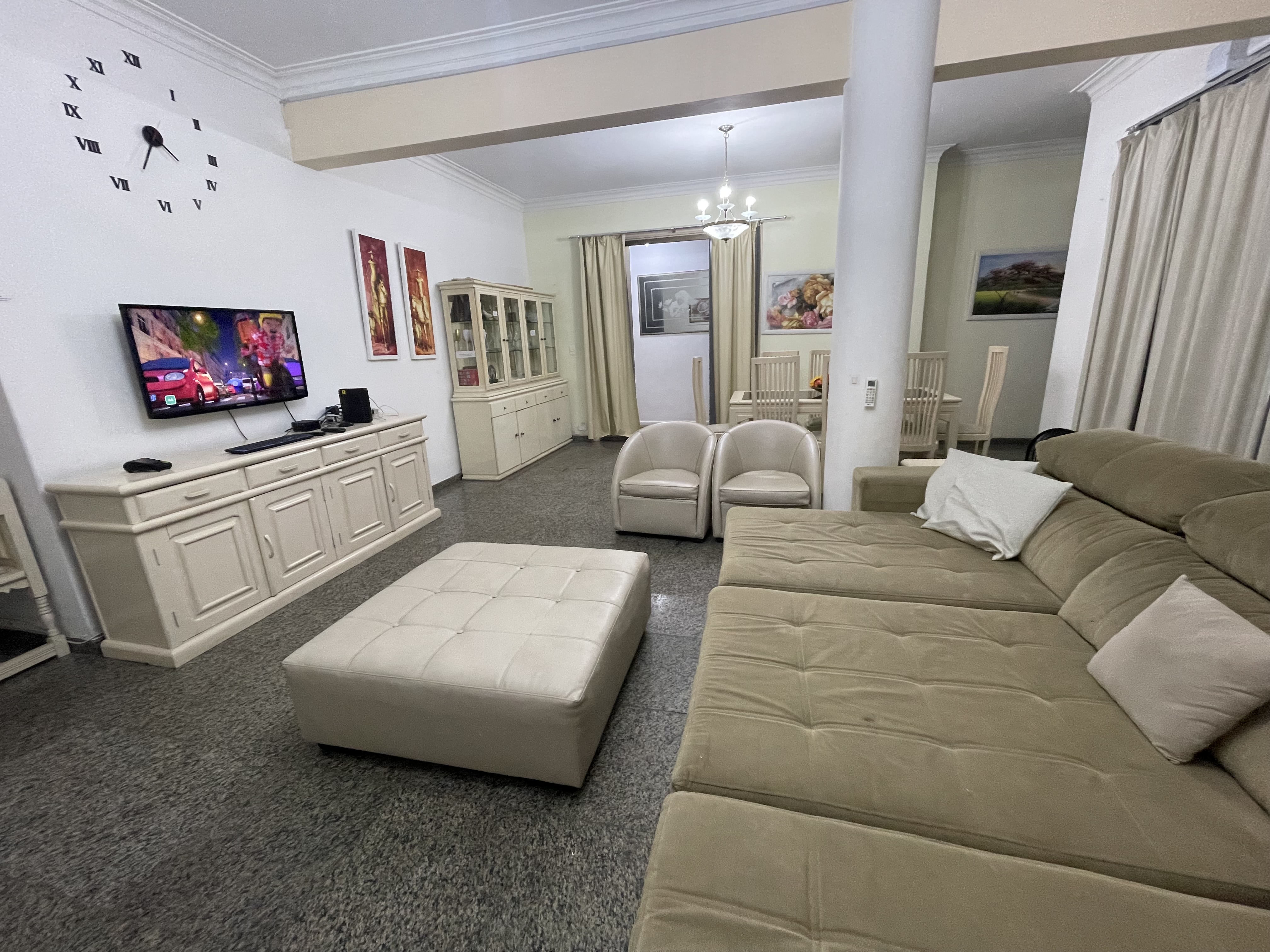 Quatro quartos próximo do Metrô Copacabana