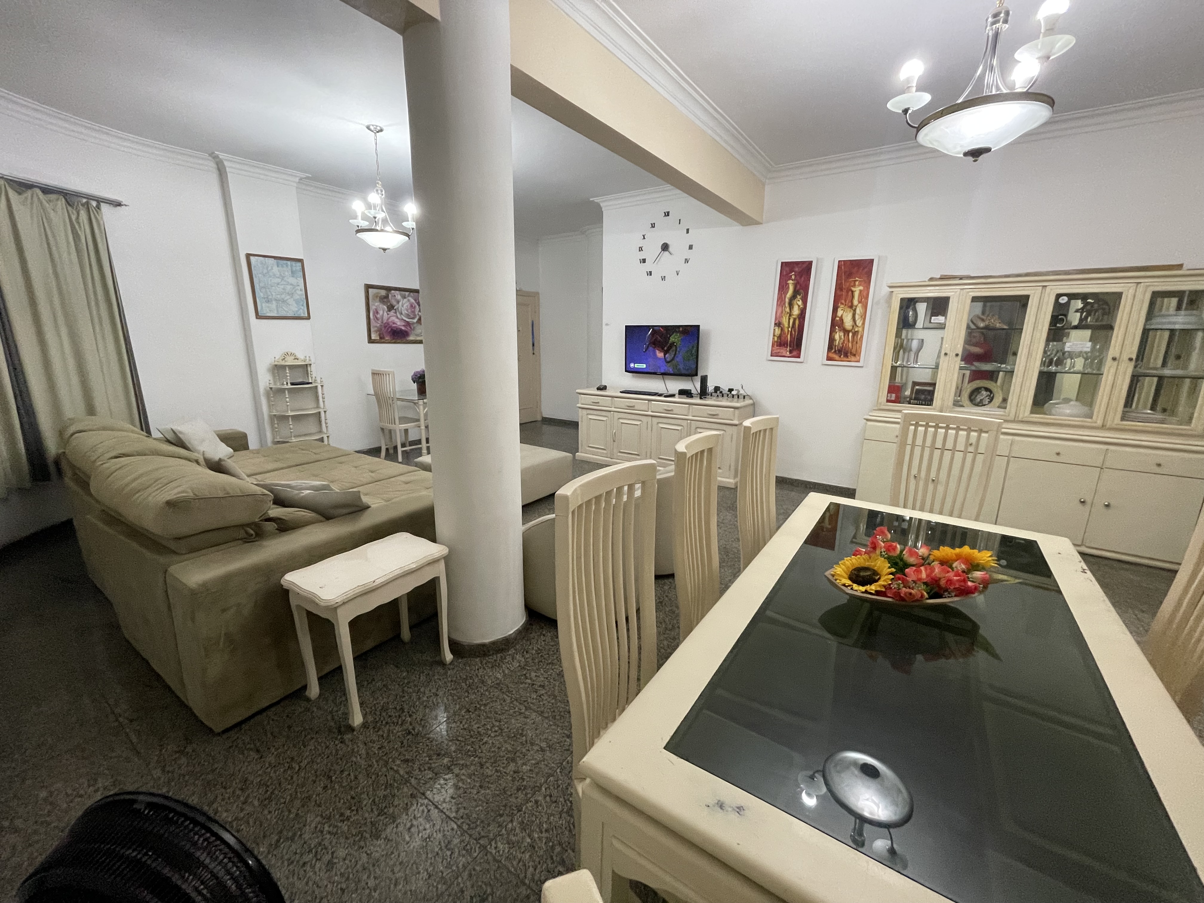 Quatro quartos próximo do Metrô Copacabana