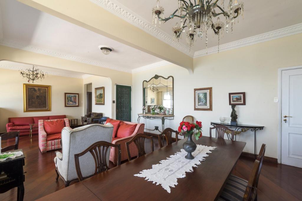 Apartamento Frontal Mar posto 6 Copacabana