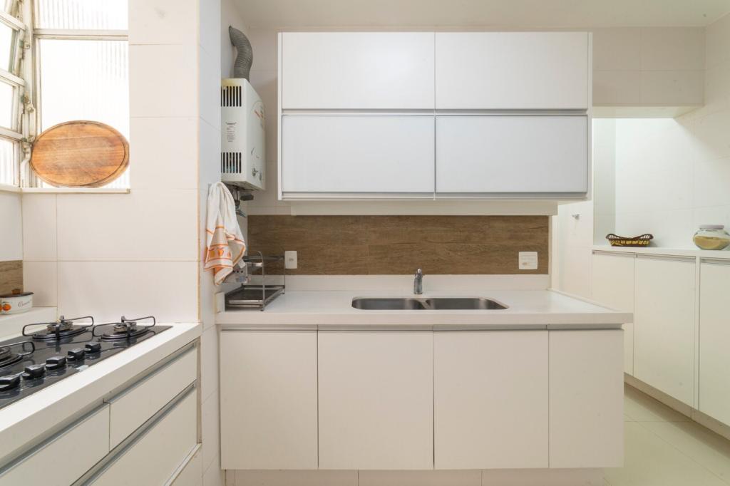 Apartamento Frontal Mar posto 6 Copacabana