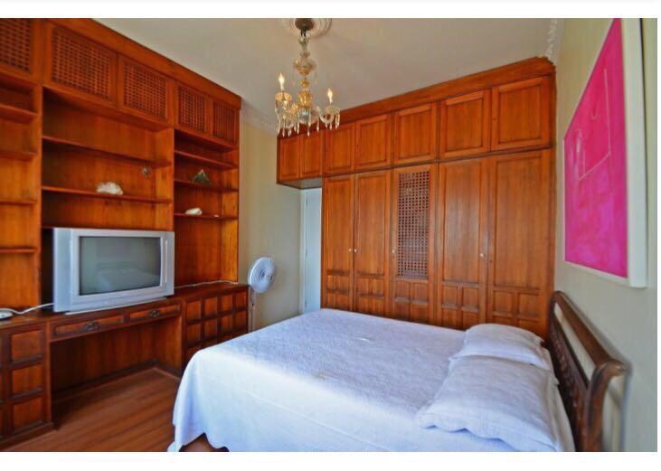 Apartamento Frontal Mar posto 6 Copacabana